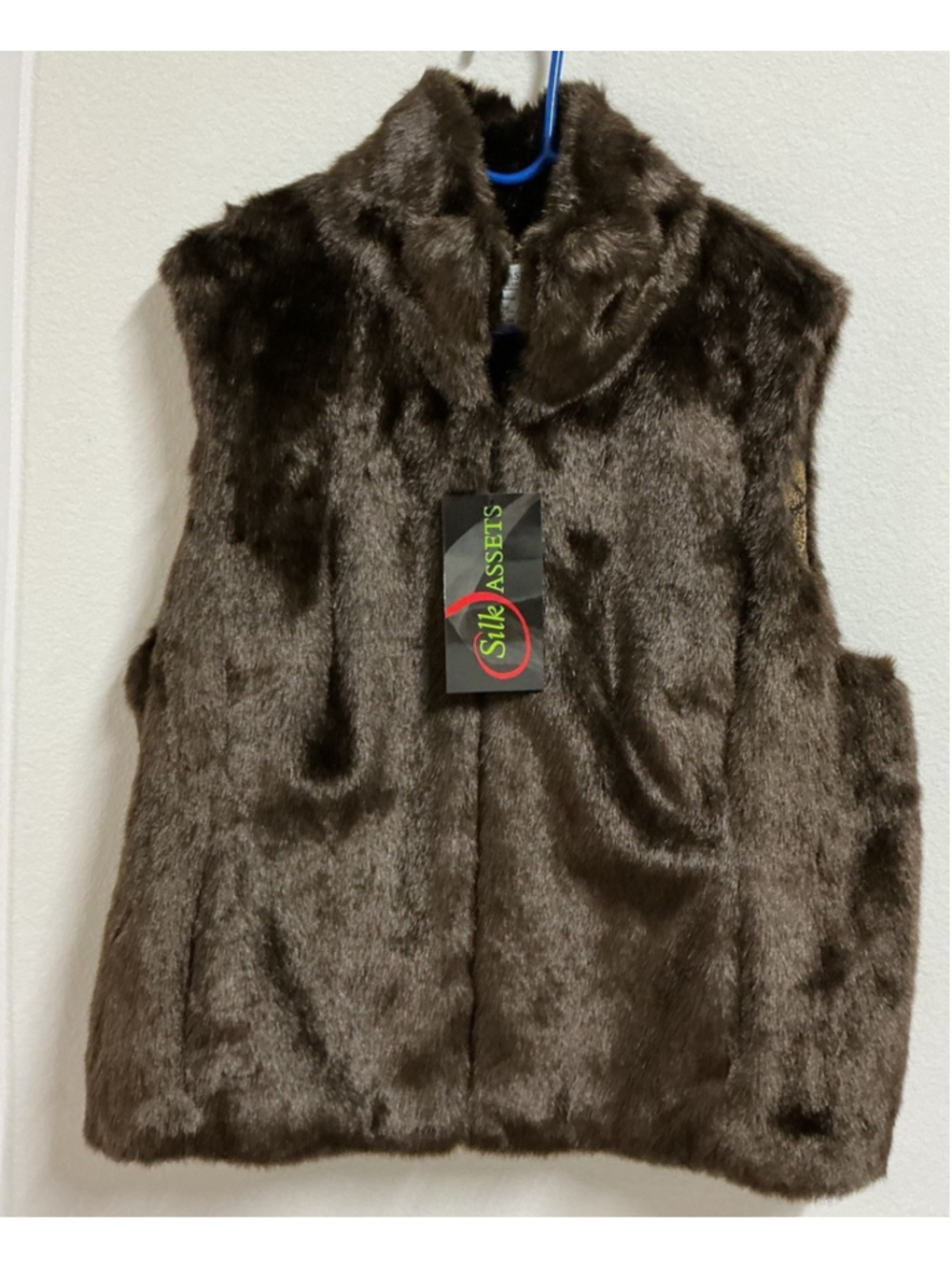 NWT Diane Von Furstenberg Silk Assets Faux Fur Vest 2X Brown Printed Silk Lined.